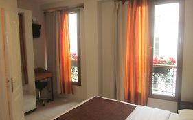 Paris Lecluse